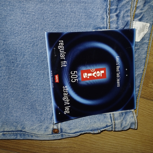 COPY - Men Levi's Jean's 505 - Picture 2 of 5